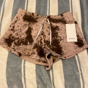 NWT Lululemon Inner Glow Marble Dye Shorts